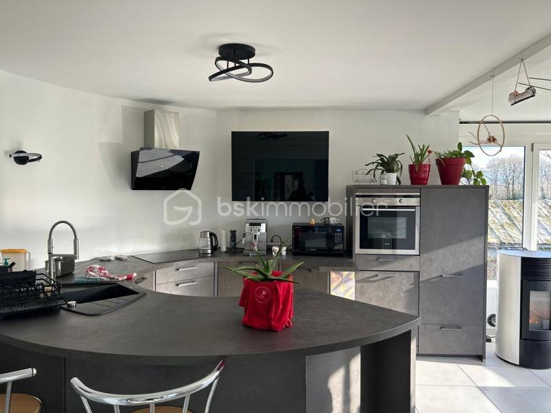 Maison - 143 m² - 6 pièces