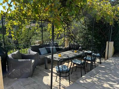 Villa - 102 m² - 5 pièces