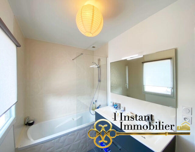 Maison - 105 m² - 5 pièces