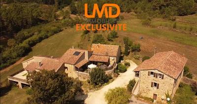 Mas - 430 m² - 20 pièces