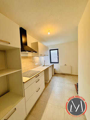 Appartement - 75 m² - 2 pièces
