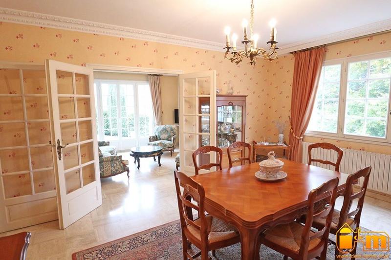 Maison traditionnelle - 140 m² - 6 pièces