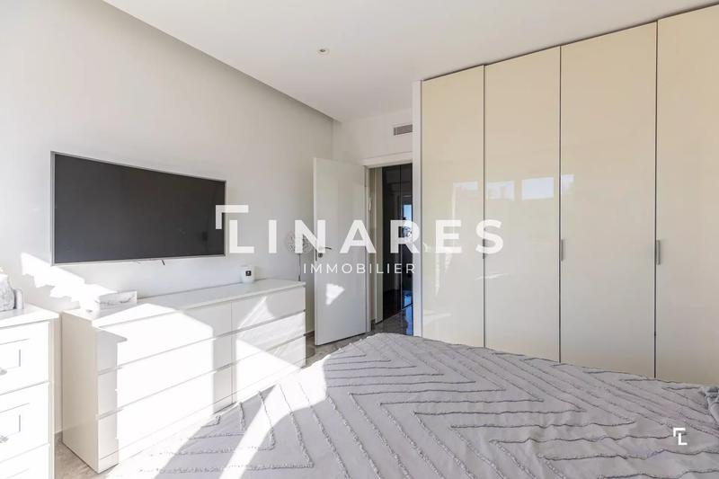 Appartement - 75 m² - 3 pièces