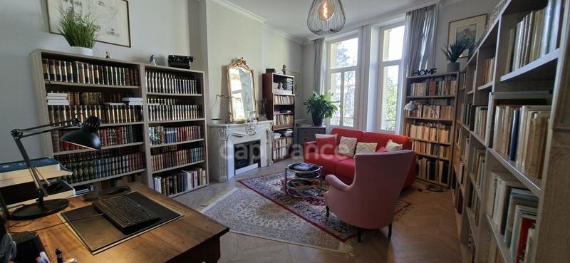 Appartement bourgeois - 103 m² - 3 pièces