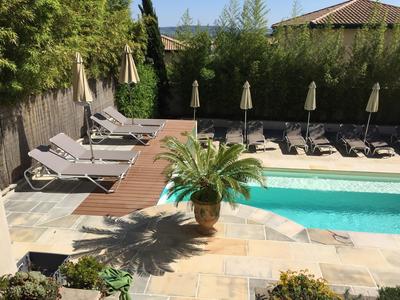 Maison - 615 m² - 16 pièces