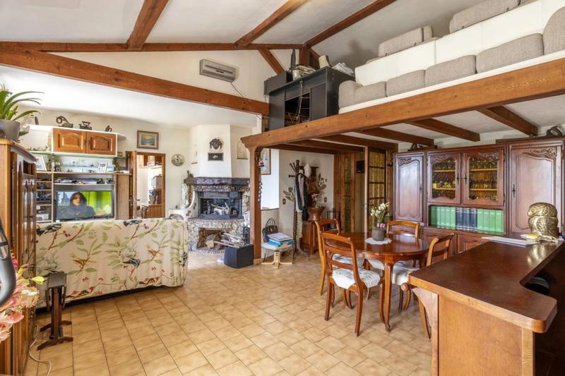 Maison - 94 m² - 4 pièces