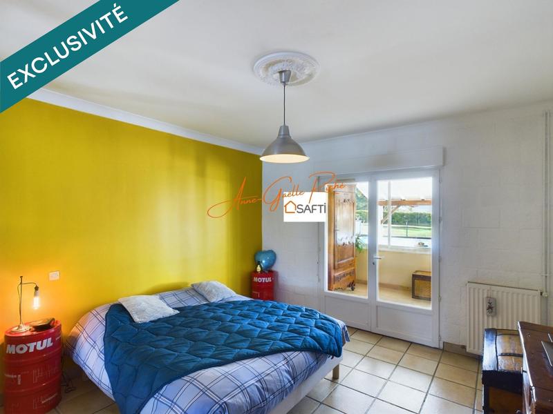 Maison - 202 m² - 7 pièces