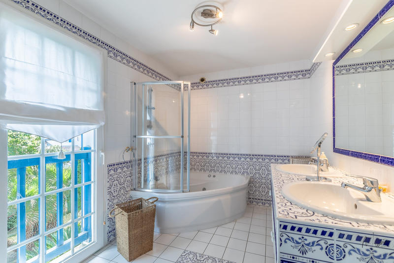 Maison - 148 m² - 6 pièces