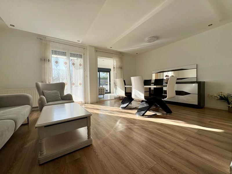 Maison - 101 m² - 4 pièces