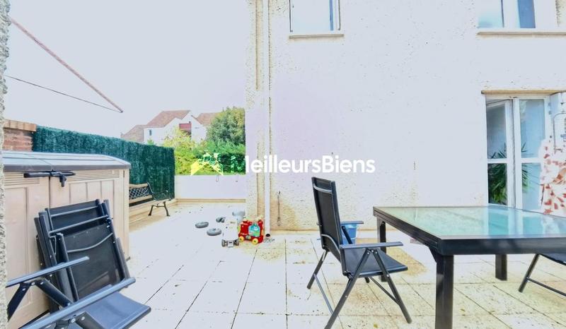 Maison - 97 m² - 5 pièces