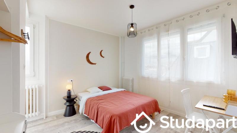 Chambre - 11 m² - 1 pièce