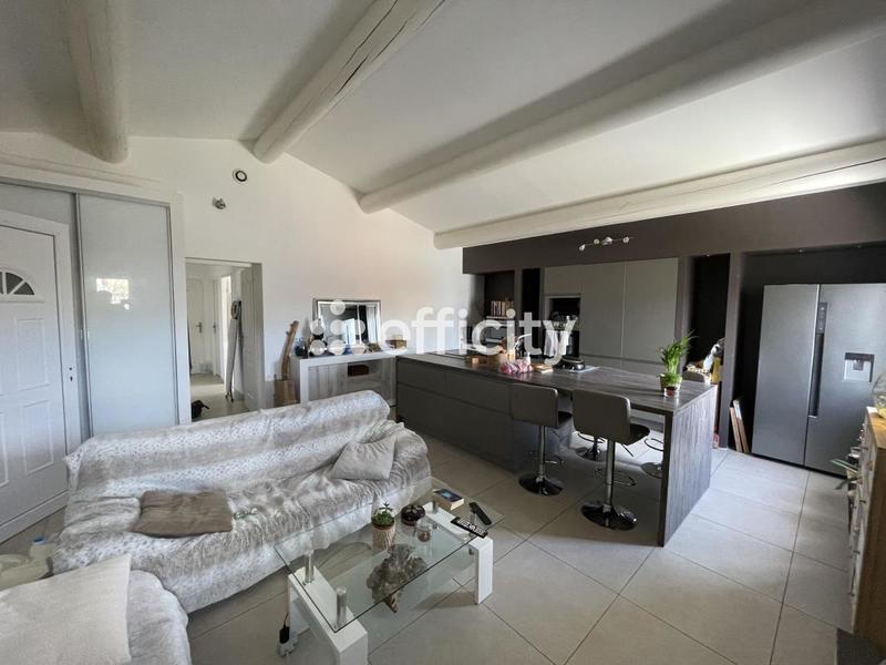 Maison - 240 m² - 11 pièces