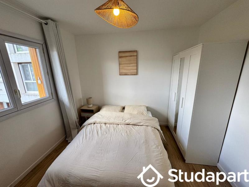 Chambre - 10 m² - 1 pièce