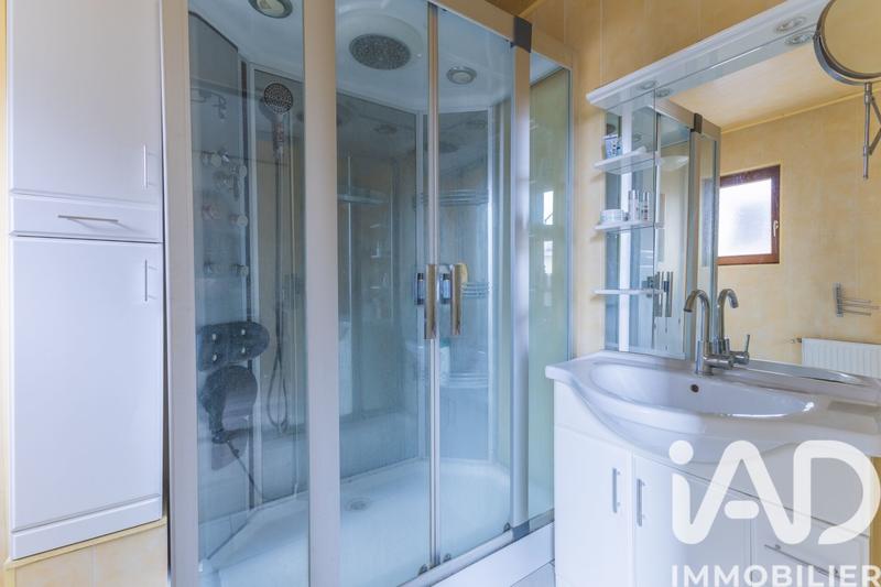 Maison - 170 m² - 8 pièces