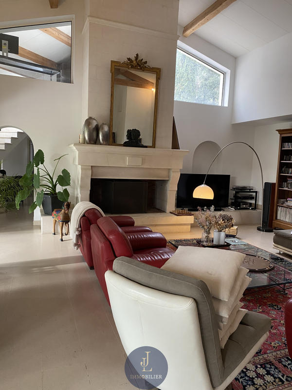 Villa - 260 m² - 6 pièces