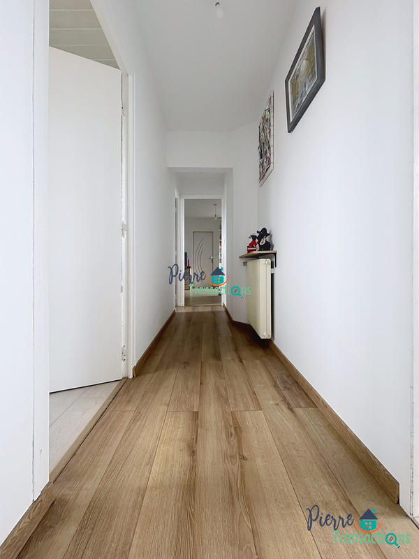 Maison - 200 m² - 5 pièces