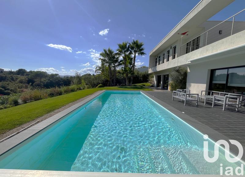 Maison de maîtres - 185 m² - 6 pièces