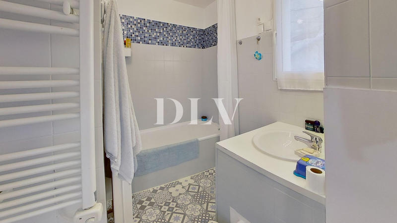 Maison - 74 m² - 4 pièces