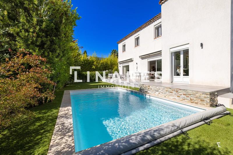 Villa - 156 m² - 5 pièces