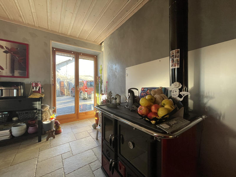 Maison - 332 m² - 9 pièces