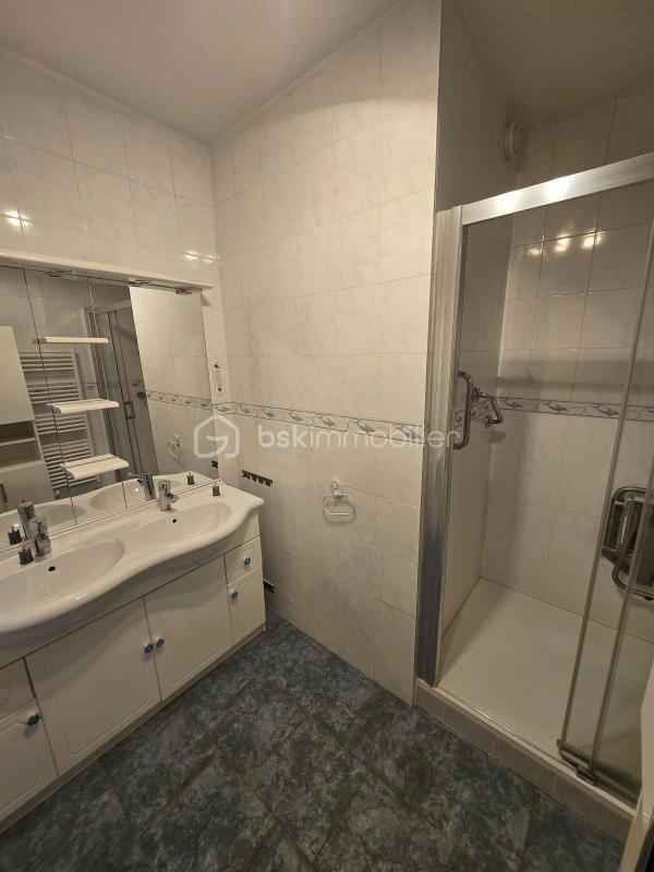 Appartement - 84 m² - 3 pièces