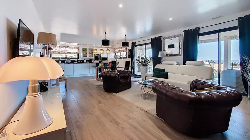 Maison - 150 m² - 5 pièces