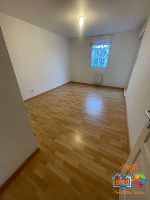 Appartement - 83 m² - 3 pièces