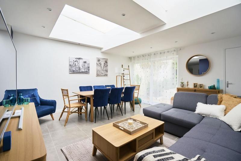 Maison - 137 m² - 8 pièces