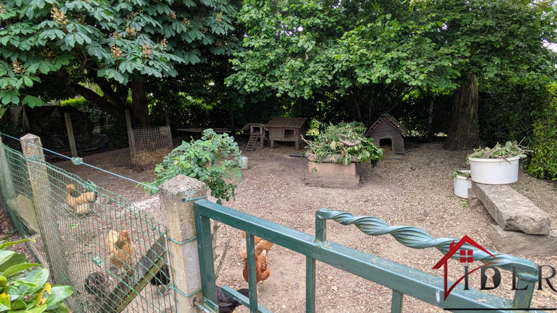 Maison - 200 m² - 7 pièces