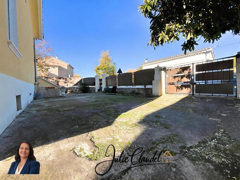 Maison - 151 m² - 7 pièces