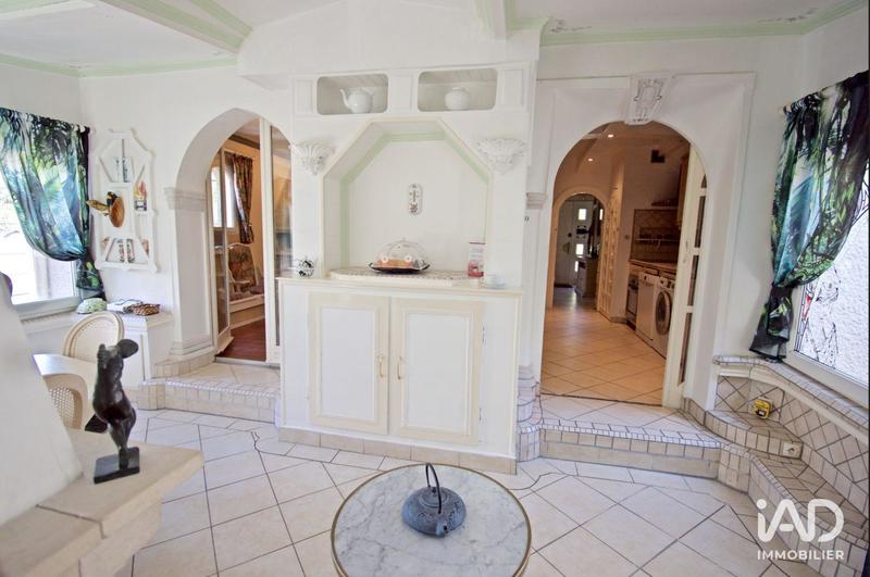 Maison - 191 m² - 11 pièces