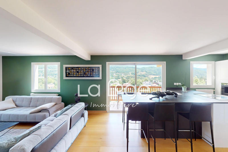 Appartement - 88 m² - 4 pièces