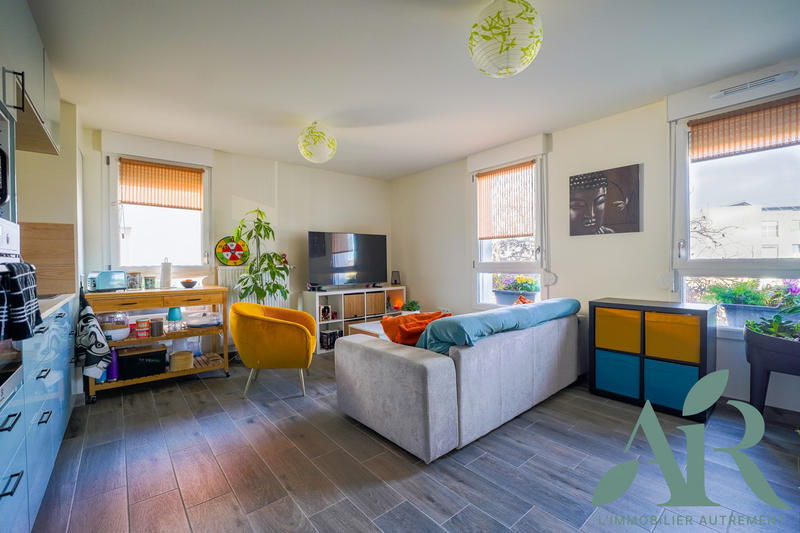 Appartement - 65 m² - 3 pièces