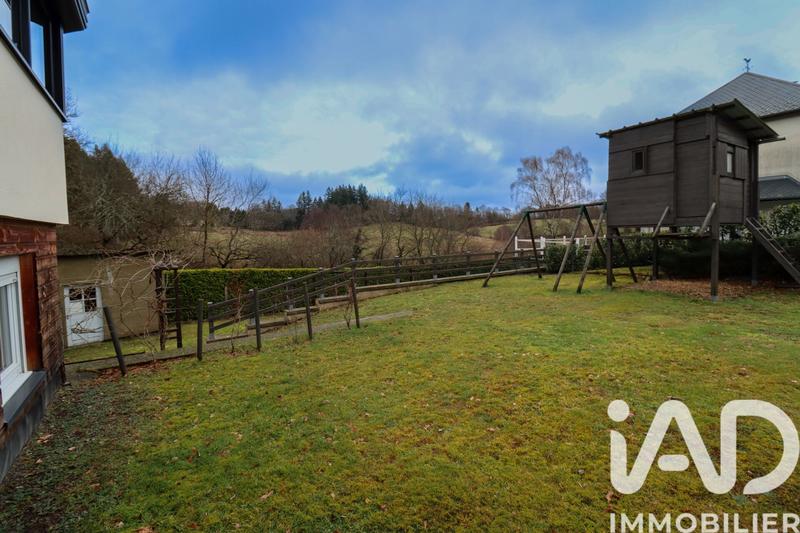 Maison - 170 m² - 9 pièces