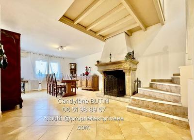 Maison - 176 m² - 7 pièces