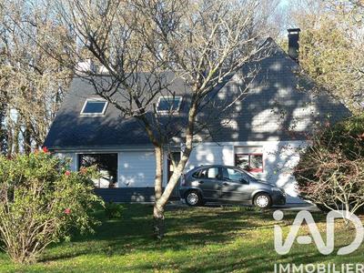 Maison - 183 m² - 11 pièces