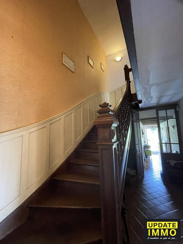 Maison ancienne - 241 m² - 7 pièces