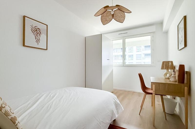 Appartement - 94 m² - 5 pièces