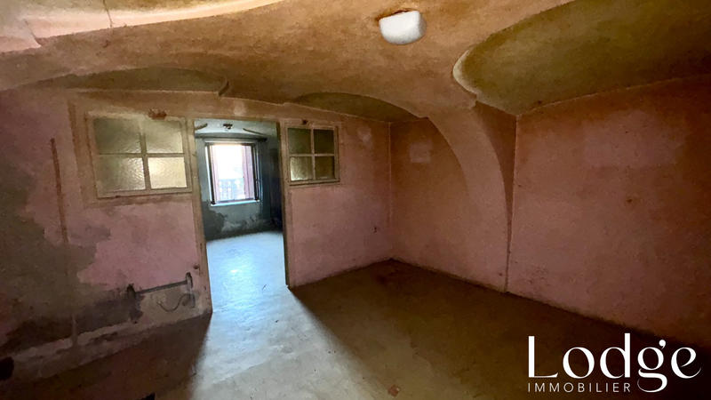 Maison - 350 m² - 10 pièces