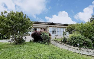 Villa - 140 m² - 5 pièces