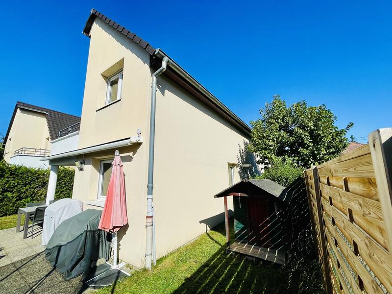 Maison contemporaine - 104 m² - 5 pièces