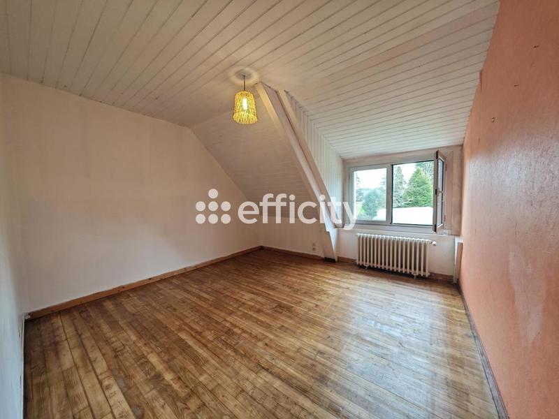 Maison - 99 m² - 6 pièces