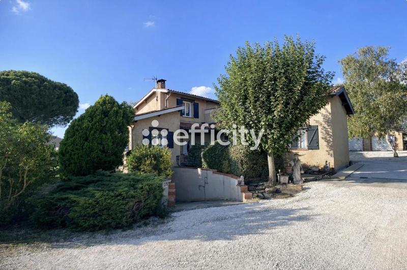 Maison - 209 m² - 5 pièces