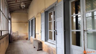 Maison - 200 m² - 8 pièces