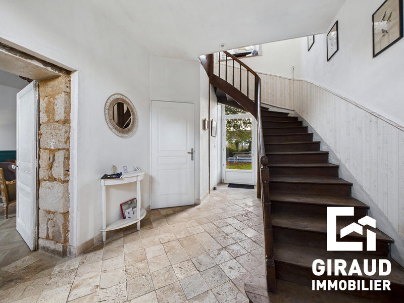 Maison ancienne - 215 m² - 7 pièces