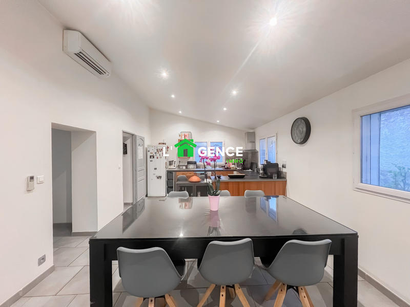 Maison - 83 m² - 4 pièces