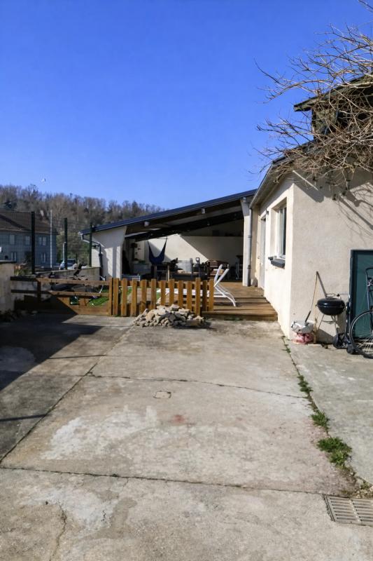 Maison - 198 m² - 8 pièces