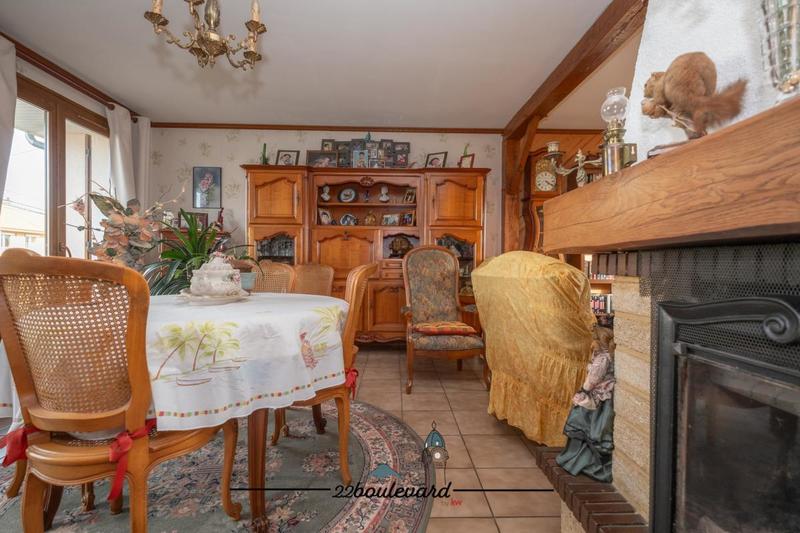 Pavillon - 130 m² - 6 pièces