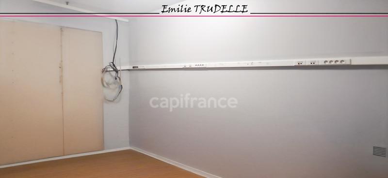 Maison - 222 m² - 8 pièces