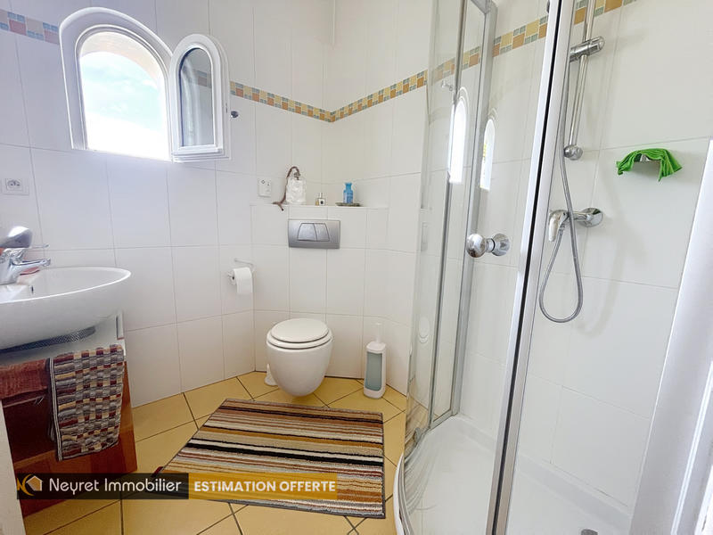 Maison - 175 m² - 7 pièces